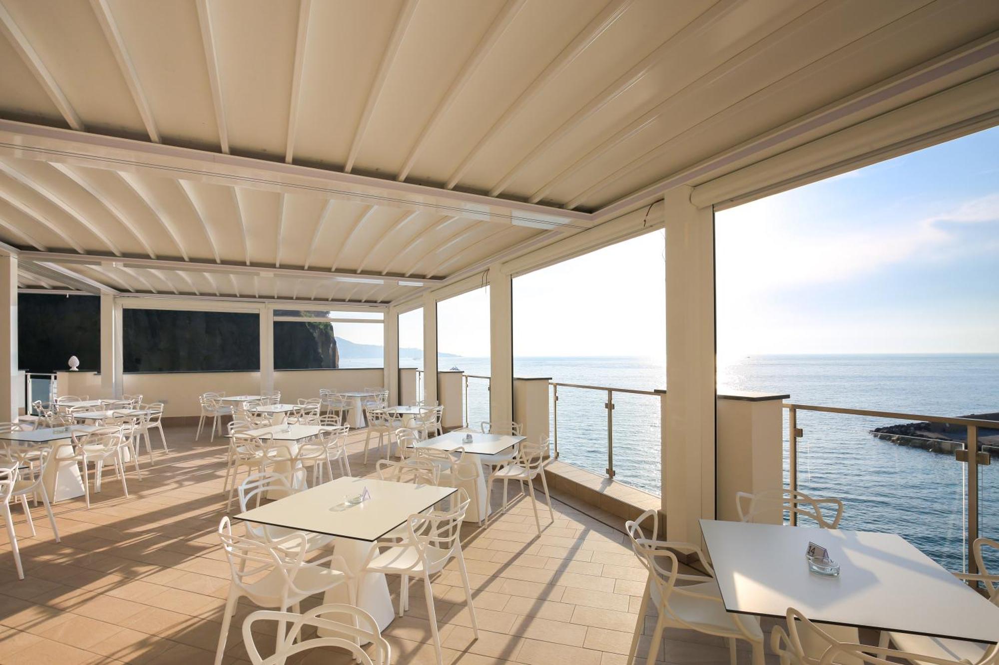 Hotel Giosue' A Mare Sorrento Meta Exterior photo
